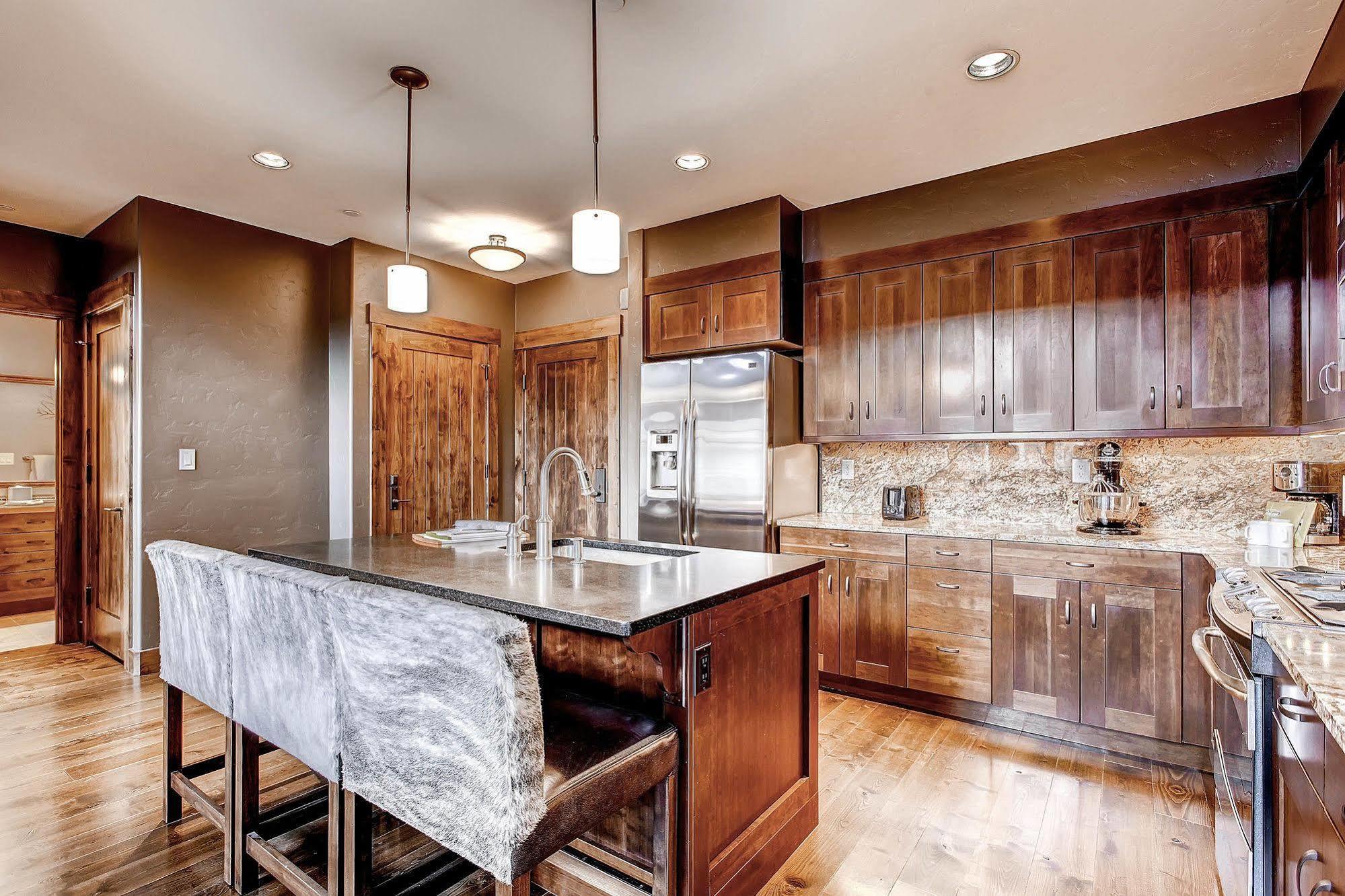 Water House On Main Street Apartment เบรกเคนริดจ์ ภายนอก รูปภาพ