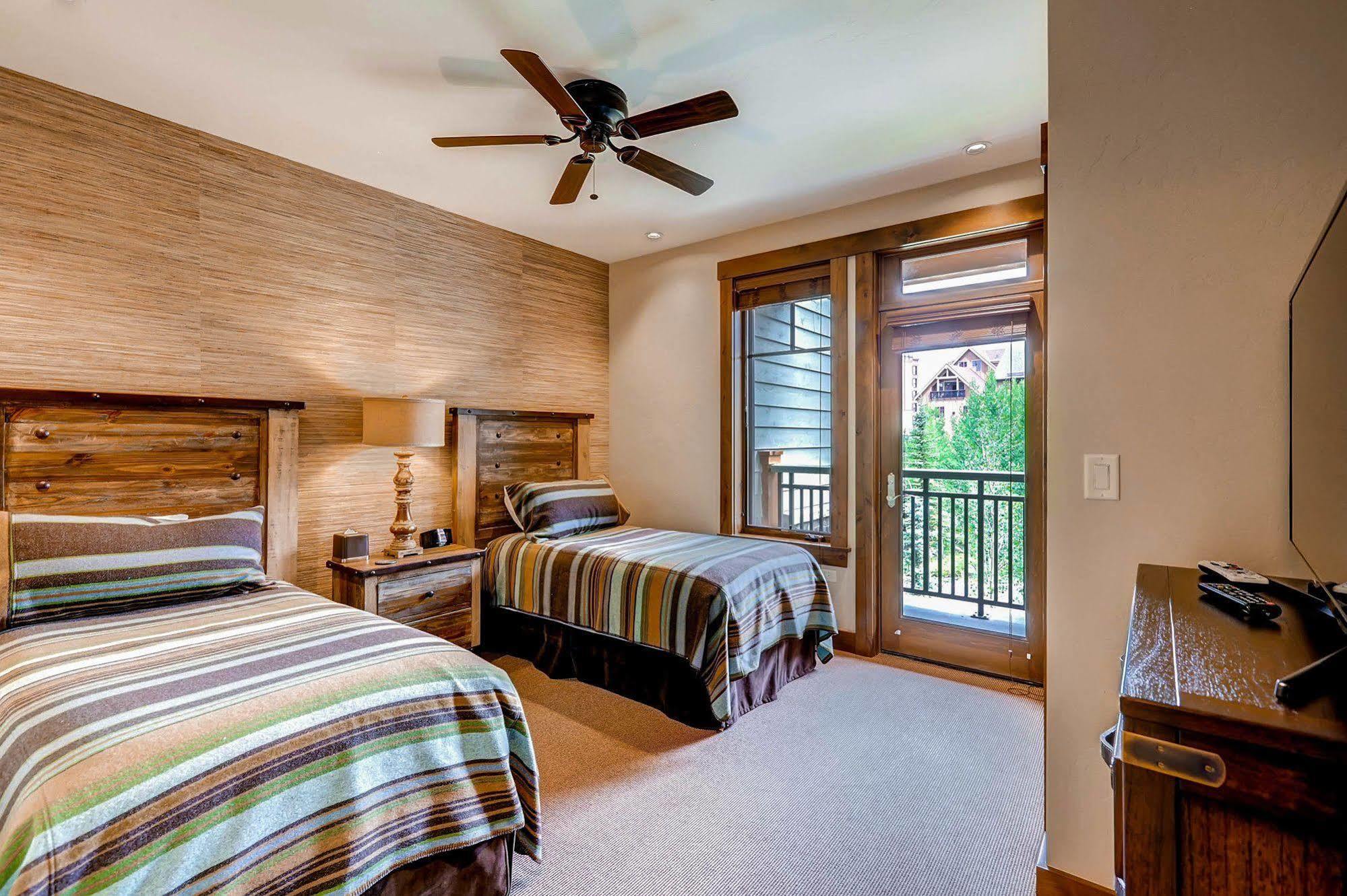 Water House On Main Street Apartment เบรกเคนริดจ์ ภายนอก รูปภาพ